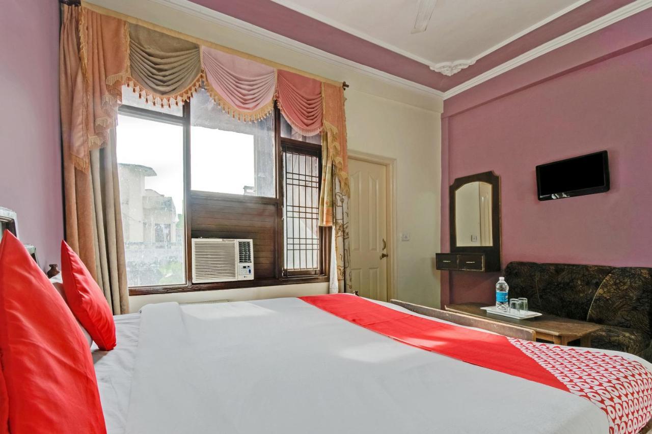 Oyo 24888 Hotel Sham Palace Катра Экстерьер фото