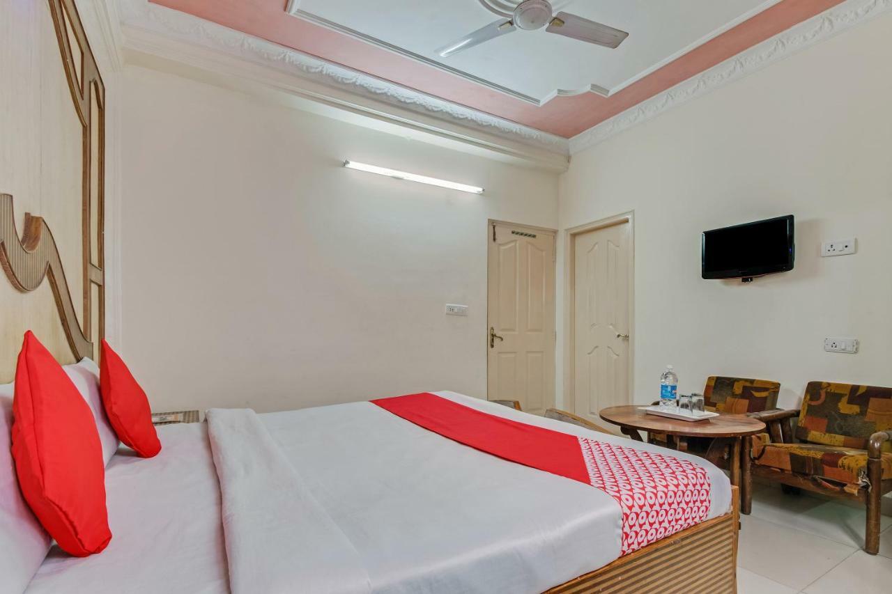 Oyo 24888 Hotel Sham Palace Катра Экстерьер фото